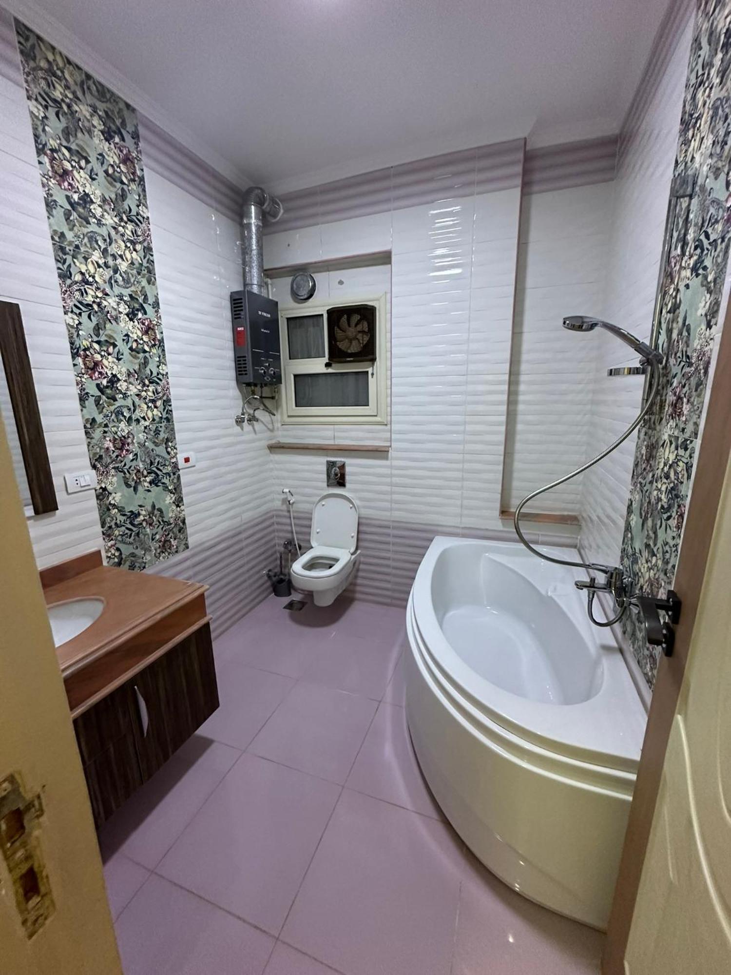 Eng01-luxury Hotel-style In East Of The Academy New Apartment Cairo