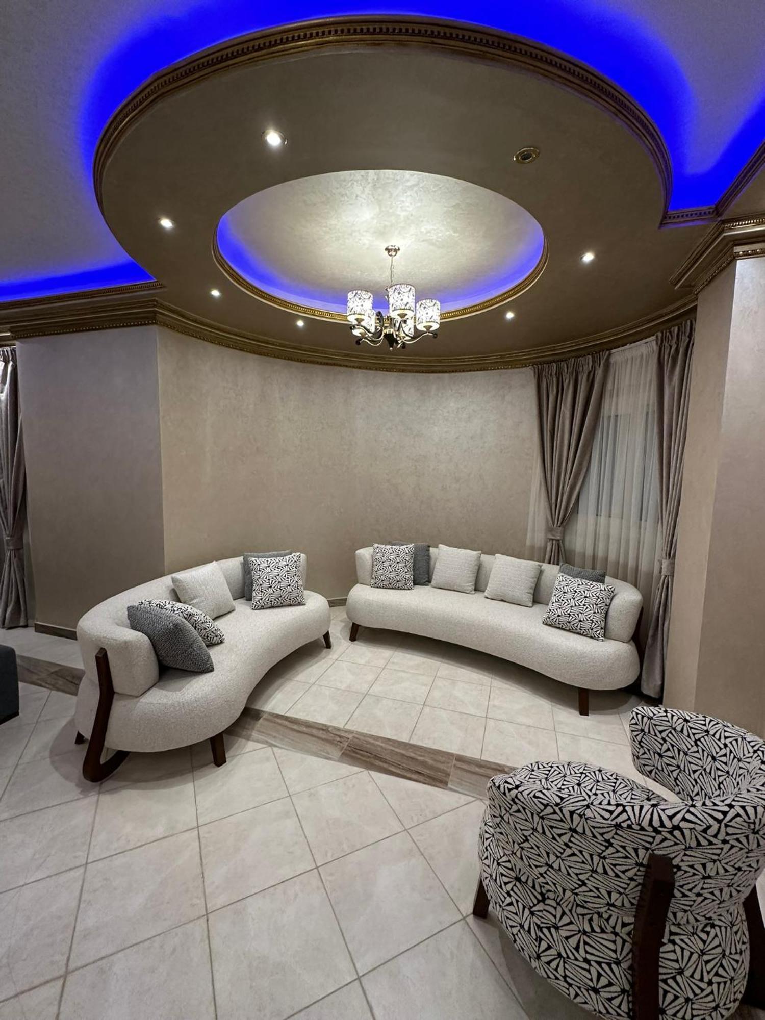 Apartment Eng01-luxury Hotel-style In East Of The Academy New Cairo